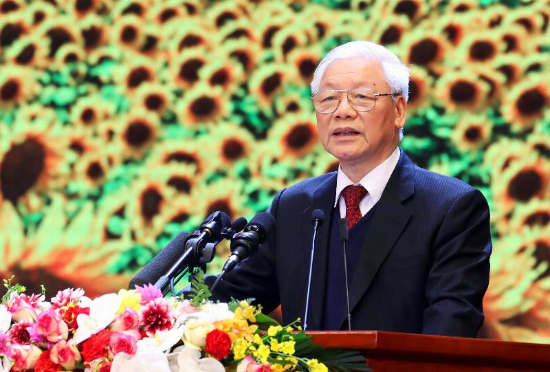 Hình ảnh minh họa mọi người đang tham gia các hoạt động đời thường hoặc suy ngẫm cá nhân, liên kết với ý nghĩa ngày 8 tháng 4 trong cuộc sống.