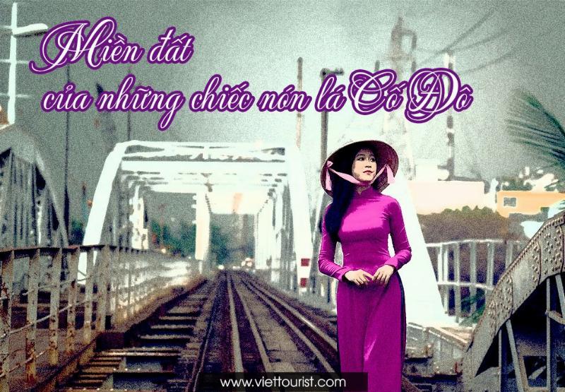 Chiếc nón lá che mưa che nắng cho người phụ nữ Việt Nam trên đồng ruộng