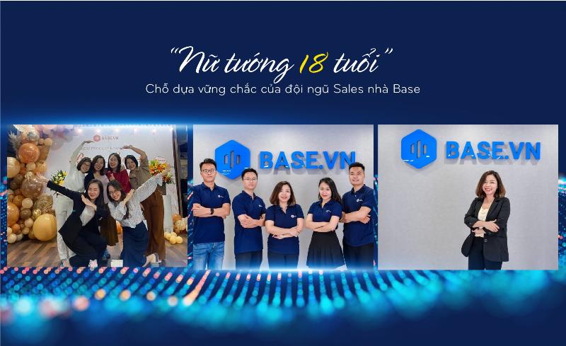 Một con đường quanh co dẫn lên đỉnh núi, tượng trưng cho hành trình kiên trì và bền bỉ, cuối con đường là ánh sáng của thành công