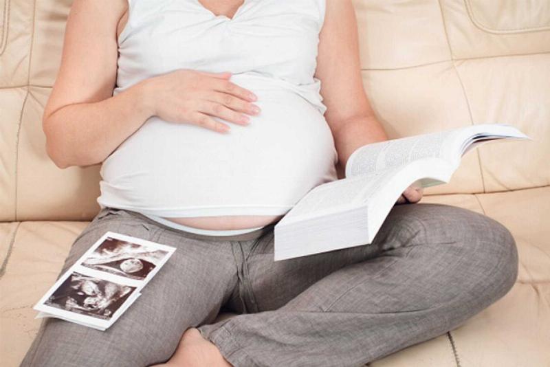 Gia đình Việt chăm sóc con cái theo triết lý Nhật Bản, chú trọng dinh dưỡng và tình yêu thương.