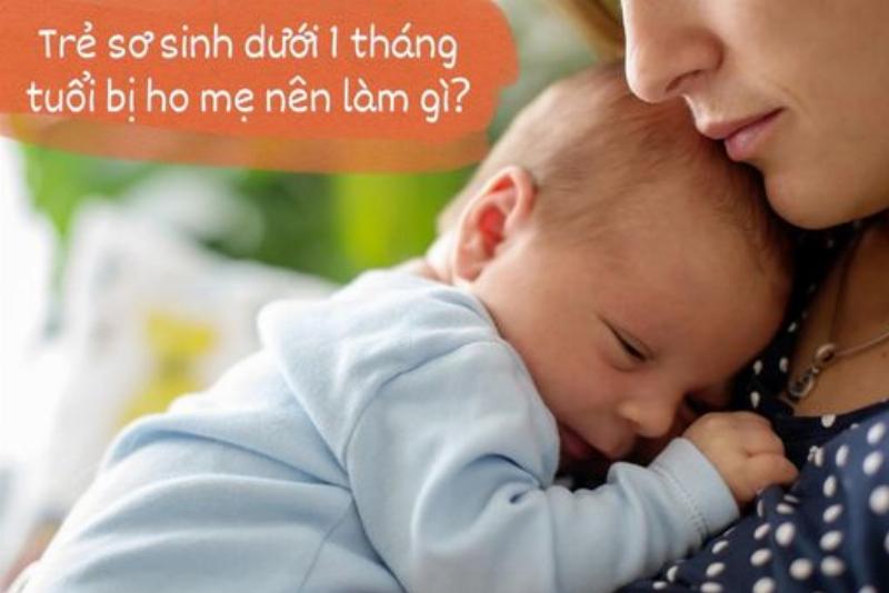 Mẹ và bé vui vẻ, minh họa sự hiệu quả của việc chữa ngạt mũi bằng dầu tràm