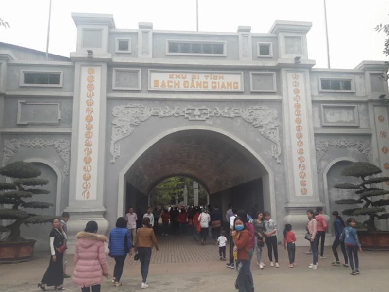 Cảnh sông Bạch Đằng gợi nhớ về chiến thắng hào hùng trong tác phẩm Bạch Đằng Giang Phú