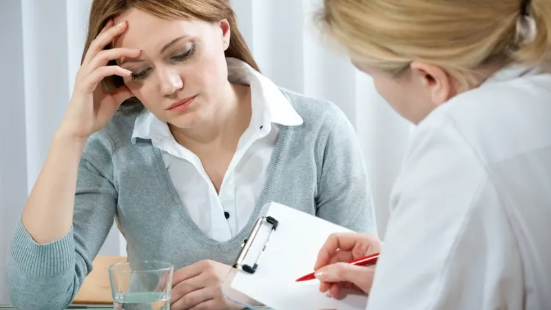 Cung Cự Giải rất phù hợp với các công việc chăm sóc và tư vấn như bác sĩ tâm lý.