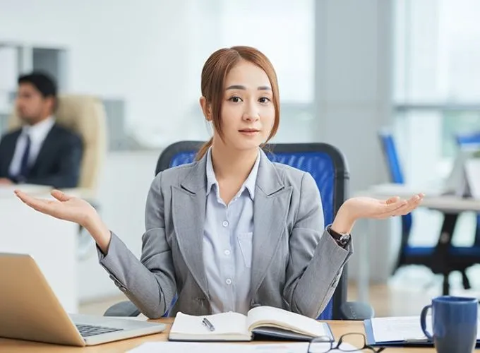 Người trẻ Nhâm Thìn 2012 làm việc tại môi trường văn phòng năng động