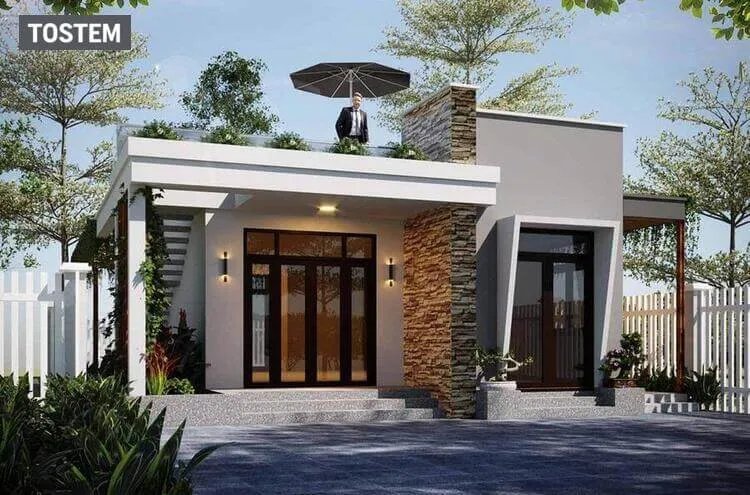 Mặt tiền nhà có sân vườn rộng rãi, thoáng mát