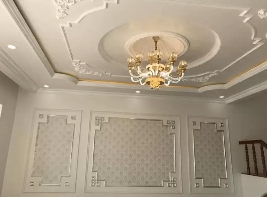 Mẫu trần thạch cao tân cổ điển sang trọng và tinh tế