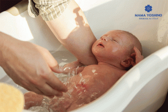 Nguyên nhân gây khó ngủ ở trẻ, tắm lá gì cho bé ngủ ngon? 