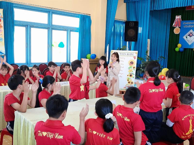 Bố mẹ đồng hành cùng con ở độ tuổi lớp 6
