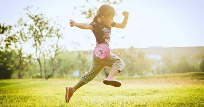 Hệ tiêu hóa khỏe mạnh ở trẻ em giúp con vui chơi và phát triển tốt hơn