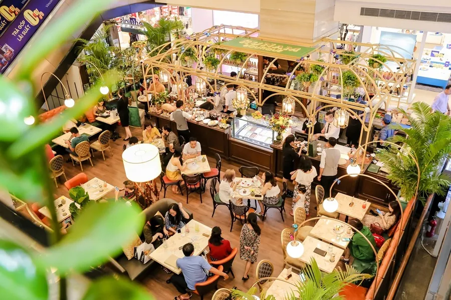 RuNam Bistro coffee - Không gian cà phê sang trọng