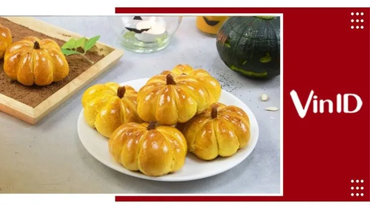 Bánh bí đỏ nướng mềm xốp, thơm lừng