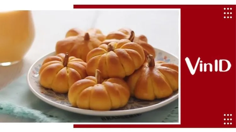 Bánh bí đỏ nhân đậu đỏ thơm bùi