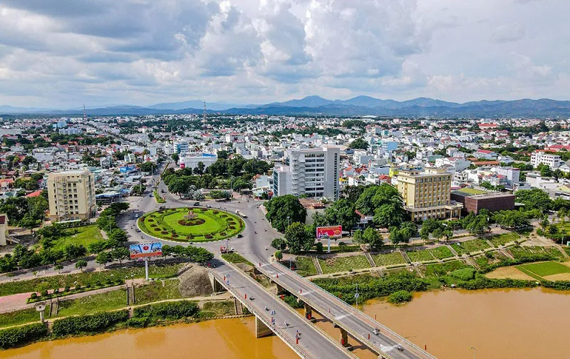 Cảnh quan núi rừng Tây Nguyên đặc trưng tại Kon Tum