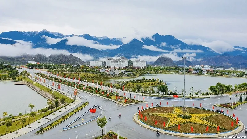 Phong cảnh hiểm trở và hùng vĩ của Lai Châu, tỉnh miền núi phía Bắc